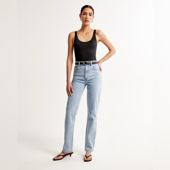 Abercrombie & Fitch Denim - Abercrombie & Fitch 90s Straight Ultra High Rise Jeans